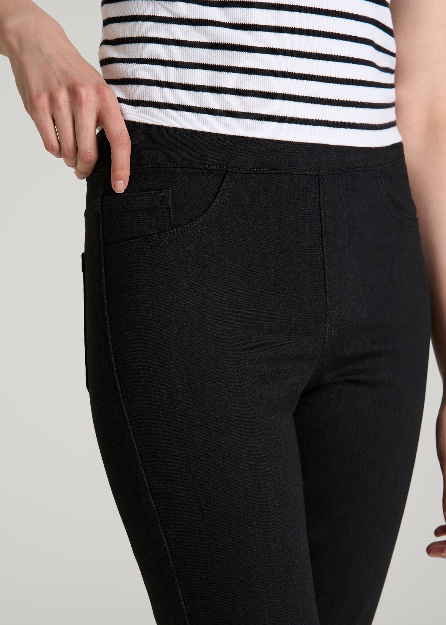 Women's Jeggings for Tall Women in Optimum Black