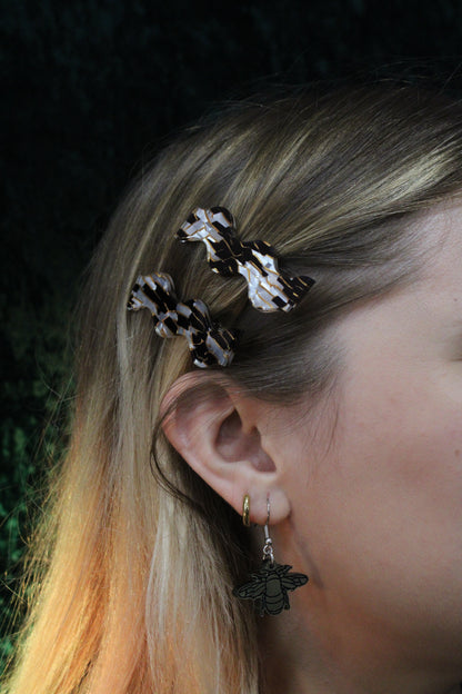 White and Gold Wavy Hair Clips