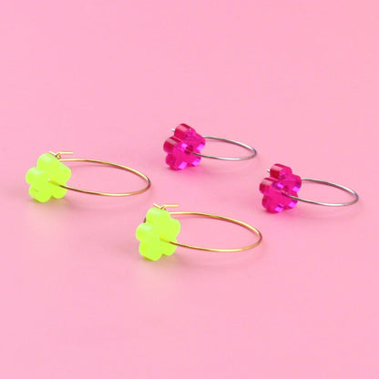 Twister Flower Power Hoop Earring Set