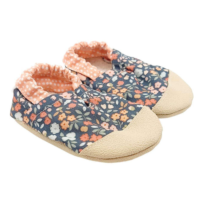 TBJ512 $38 - 6-12mo - April Meadows Baby Shoes
